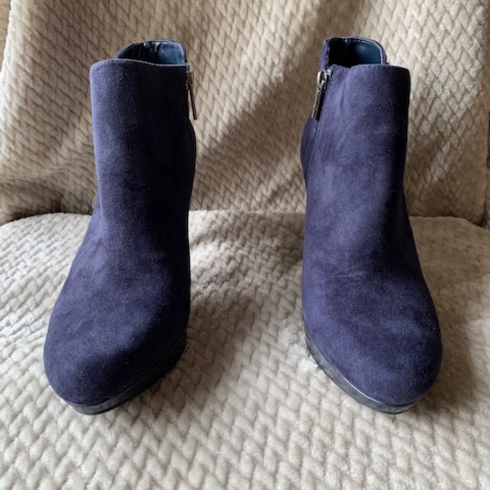 Nine West - Kali  Deep Royal Blue Size 11m